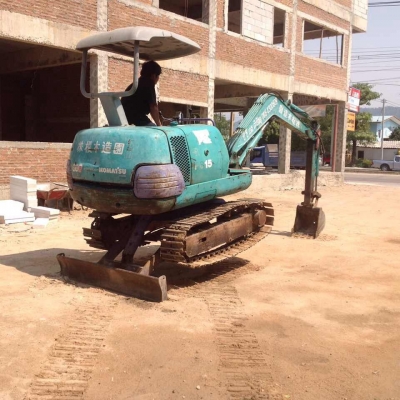 ขายแบคโฮ Komatsu PC15 ใช้งานได้เลย 250000บาท