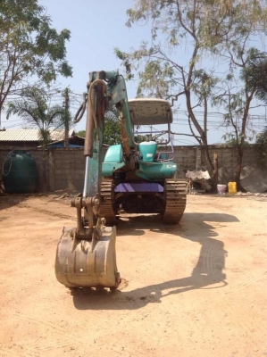 ขายแบคโฮ Komatsu PC15 ใช้งานได้เลย 250000บาท