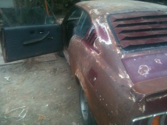 GTO สปอร์ต 2 ประตู ลอกสีเตรียมทำ แต่งบหมด ขอขาย 40,000 บาท GTO สปอร์ต 2 ประตู ลอกสีเตรียมทำ แต่งบหมด ขอขาย 40,000 บาท