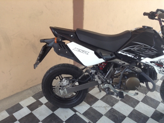 ขาย!!!KSR ตัวใหม่ รถใหม่มาก ไม่เคยชนไม่เคยล้ม ปี54 รถเครื่องดีคับ รถใช้น้อย มีเล่มทะเบียนครบ ภาษีไม่หมด