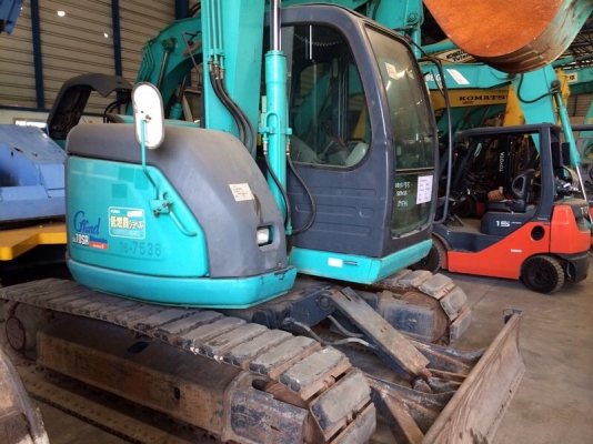 Kobelco SK70SR สภาพใหม่มาก นำเข้าจากญี่ปุ่น พร้อมใหห้ตรวจสภาพครับ