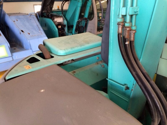 Kobelco SK70SR สภาพใหม่มาก นำเข้าจากญี่ปุ่น พร้อมใหห้ตรวจสภาพครับ