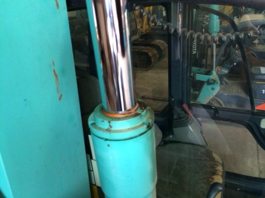 Kobelco SK70SR สภาพใหม่มาก นำเข้าจากญี่ปุ่น พร้อมใหห้ตรวจสภาพครับ