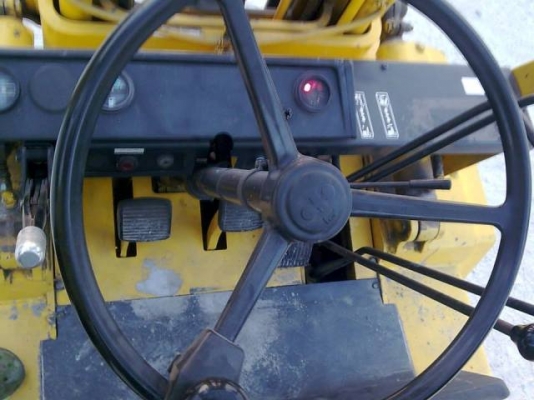 รถโฟลค์ลิฟพร้อมขายสภาพ ดี เสาสุงพิเศษ 5 เมตร......