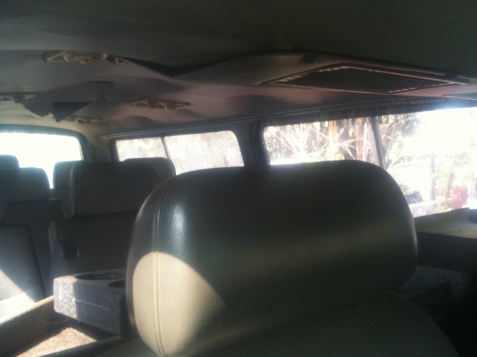 ขายรถตู้ โตโยต้า หัวจรวดปี 94 เครื่องดีเซล ทะเบียน 58 พร้อมโอน ขายรถตู้ โตโยต้า หัวจรวดปี 94 เครื่องดีเซล ทะเบียน 58 พร้อมโอน