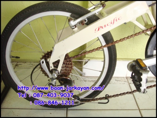 จักรยานพับ ขาไก่ PEUGEOT สีขาวมุข สวย ค่ะ