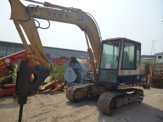 ต้องการขายรถขุดพร้อมหัวเจาะ KOMATSU PC60-6