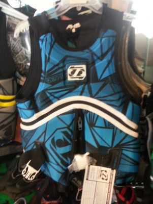 ***ขายจร้าขาย ชูชีพ Jetpilot รุ่นบางลดราคากระหน่ำ***