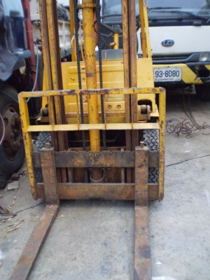 KOMATSU FD15-1 ตันห้า ดีเซล รถญี่ปุ่นนำเข้า KOMATSU FD15-1 ตันห้า ดีเซล รถญี่ปุ่นนำเข้า