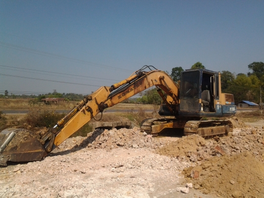 PC100-3 เครื่องเดิม ปั้มเดิม สีเดิมครับ มัดจำแล้ว 30000 โดยเสี่ยนิด และพี่สาวคนสวย เขื่องใน อุบล ขอบคุณที่ให้การอุดหนุนครัย