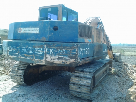 PC100-3 เครื่องเดิม ปั้มเดิม สีเดิมครับ มัดจำแล้ว 30000 โดยเสี่ยนิด และพี่สาวคนสวย เขื่องใน อุบล ขอบคุณที่ให้การอุดหนุนครัย