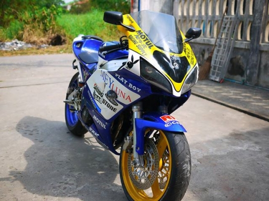 ขาย CBR400 แฟริ่ง Rc212 พร้อมทะเบียนแท้จัดไฟแนนท์ได้ ท่อสูตรออกตูด ขาย CBR400 แฟริ่ง Rc212 พร้อมทะเบียนแท้จัดไฟแนนท์ได้ ท่อสูตรออกตูด