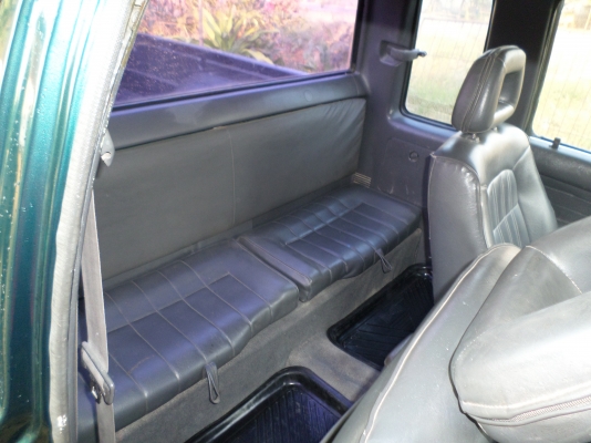 ขายรถกระบะไมตี้แค๊ปปี35...เครื่องดีแน่นๆครัชชีไม่ผุสภาพพร้อมใช้งาน.... เอกสารพร้อมโอน+ภาษีขาดตุลาคม57........... สีเขียวสวยๆ+ยางดีทั้ง4เส้น+แอร์+แบตเตอรี่ใหม่+เทปชีีดี+แม๊กไลเนอน์ใหม่+ล้อแม็กขอบ15 รถสภาพพร้อมใช้งานครับ... ขายที่125000บาท สนใจสอบถามได้ครับ