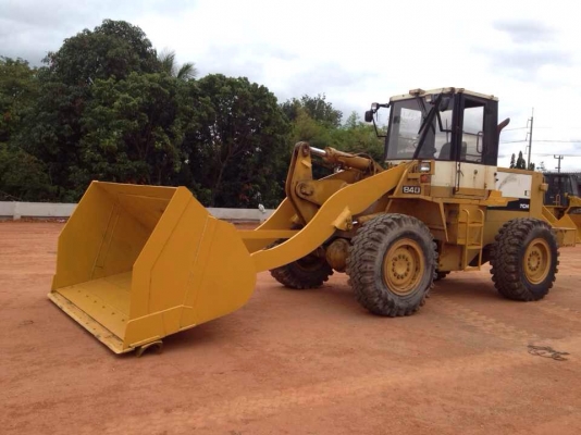 ขายรถตักล้อยาง TCM 840-2