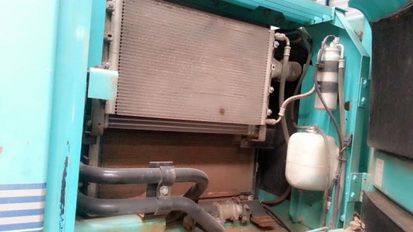 รถเก่านอก sk 200-6 yn10 สนใจโทร 092-3309229 อี๊ดสองห้อง