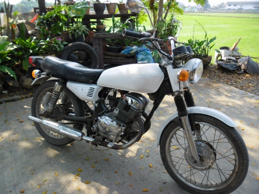 ขายรถ honda สองสูบ 125 เก่าๆซักคันครับ ขายรถ honda สองสูบ 125 เก่าๆซักคันครับ