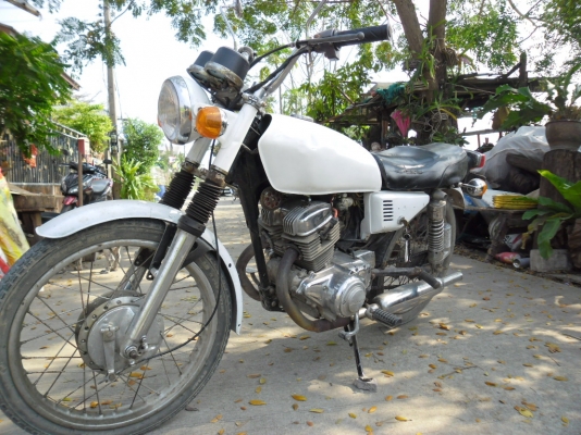 ขายรถ honda สองสูบ 125 เก่าๆซักคันครับ ขายรถ honda สองสูบ 125 เก่าๆซักคันครับ