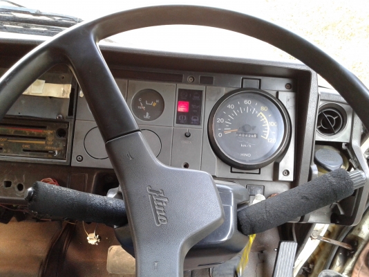 ขายรถหกล้อครับ0859108876