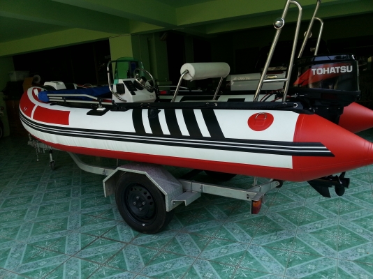ขายเรือยางท้องไฟเบอร์4.0ม.เครื่องtohatsu30แรง