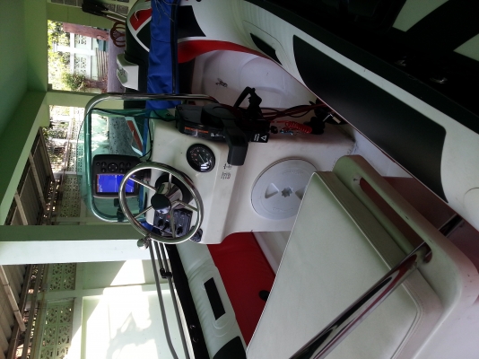 ขายเรือยางท้องไฟเบอร์4.0ม.เครื่องtohatsu30แรง