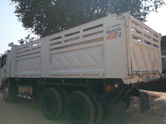 ISUZU FVZ 300 แรงม้า สภาพ 95\% รถปี56 รถวิ่งเพียง 40000 กิโล ISUZU FVZ 300 แรงม้า สภาพ 95\% รถปี56 รถวิ่งเพียง 40000 กิโล