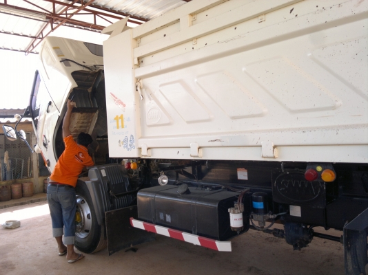 HENO MEGA 220 แรงม้า (รถใหม่ออกห้าง) เจ้าของขายเอง รถสภาพ 80\% รถปี 53 HENO MEGA 220 แรงม้า (รถใหม่ออกห้าง) เจ้าของขายเอง รถสภาพ 80\% รถปี 53