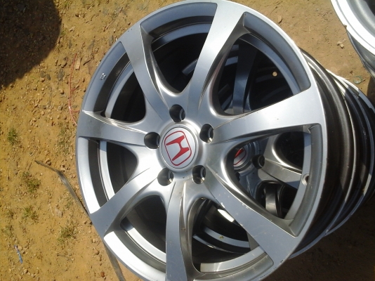 ขายแมก honda17นิ้วพร้อมยาง