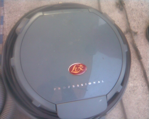 เครื่องดูดฝุ่นตัวแรง