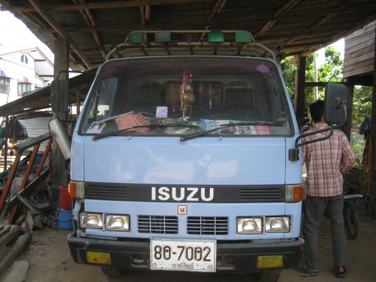 ขายรถบรรทุก 6 ล้อเล็ก NKR