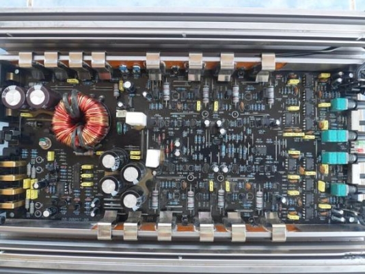 แอมป์ 4 แชลแนล Audio Moblie ข้างนอกมัร่องรอยบ้าง ข้างในเดิมๆ