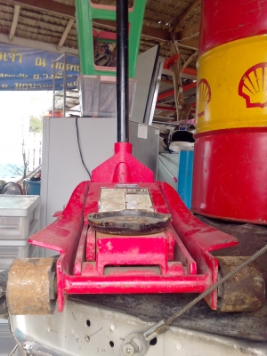 ขายแม่แรง สำหรับรถโหลดเตี้ย