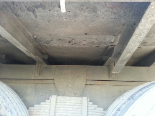 รถอีซูซุ  10 ล้อ รั้ว F17  168 แรงม้า.  สนใจติดต่อ 081 - 6079515