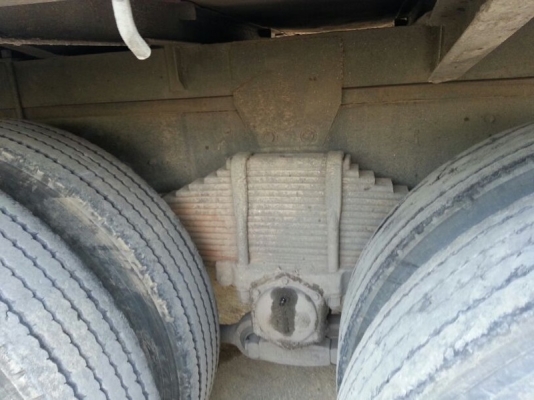 รถอีซูซุ  10 ล้อ รั้ว F17  168 แรงม้า.  สนใจติดต่อ 081 - 6079515