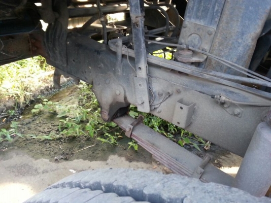 รถอีซูซุ  10 ล้อ รั้ว F17  168 แรงม้า.  สนใจติดต่อ 081 - 6079515