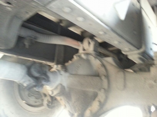 รถอีซูซุ  10 ล้อ รั้ว F17  168 แรงม้า.  สนใจติดต่อ 081 - 6079515