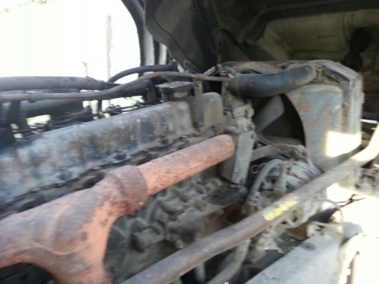 รถอีซูซุ  10 ล้อ รั้ว F17  168 แรงม้า.  สนใจติดต่อ 081 - 6079515