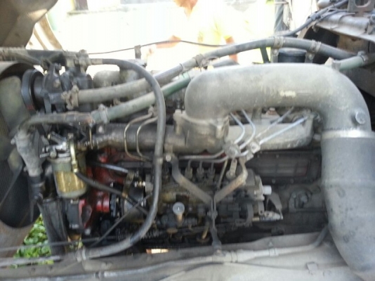 รถอีซูซุ  10 ล้อ รั้ว F17  168 แรงม้า.  สนใจติดต่อ 081 - 6079515