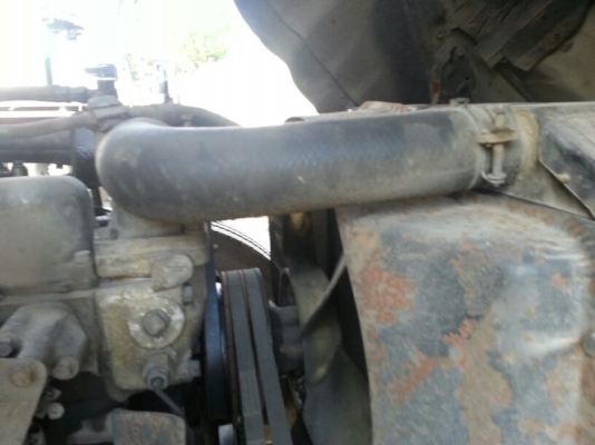 รถอีซูซุ  10 ล้อ รั้ว F17  168 แรงม้า.  สนใจติดต่อ 081 - 6079515