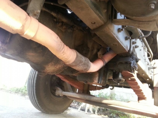 รถอีซูซุ  10 ล้อ รั้ว F17  168 แรงม้า.  สนใจติดต่อ 081 - 6079515