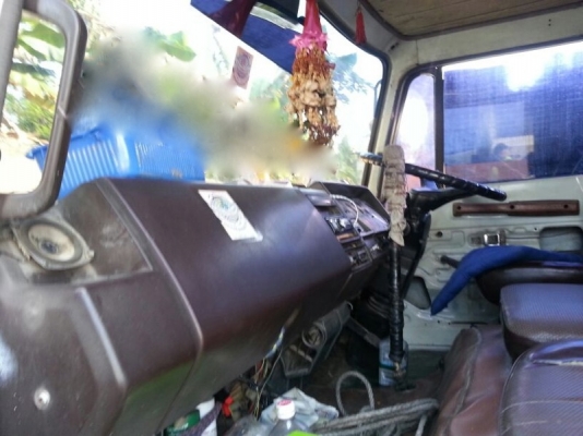 รถอีซูซุ  10 ล้อ รั้ว F17  168 แรงม้า.  สนใจติดต่อ 081 - 6079515