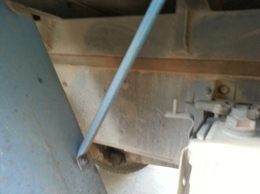 รถอีซูซุ  10 ล้อ รั้ว F17  168 แรงม้า.  สนใจติดต่อ 081 - 6079515