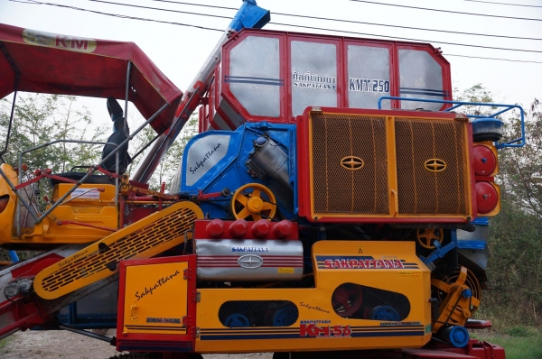 พี่ฝากขาย รถเกี่ยวข้าว ศักดิ์พัฒนา สภาพดีเก็บงานแล้วทั้งคัน รถพร้อมใช้ รายละเอียดเพิ่มเติมที่ 085-2693746 ออฟ ครับ พี่ฝากขาย รถเกี่ยวข้าว ศักดิ์พัฒนา สภาพดีเก็บงานแล้วทั้งคัน รถพร้อมใช้ รายละเอียดเพิ่มเติมที่ 085-2693746 ออฟ ครับ