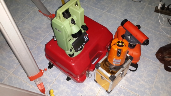 กล้องสำรวจ