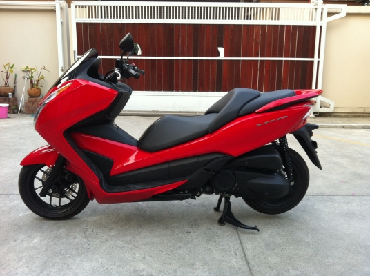 ขาย honda forza สวยๆ พึ่งออกรถมา