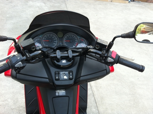 ขาย honda forza สวยๆ พึ่งออกรถมา