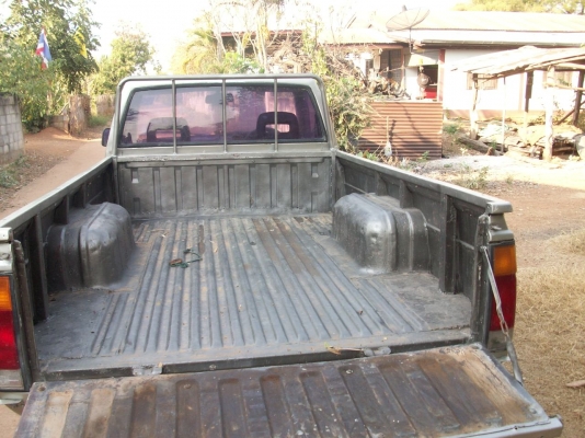 กระบะพร้อมใช้งาน  พร้อมคอกบรรทุก 75000 ราคานี้เลยครับ