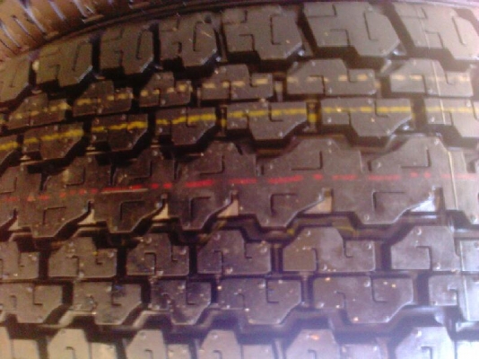 ยางบิดโตน245 70 16ป้ายแดงๆปี13