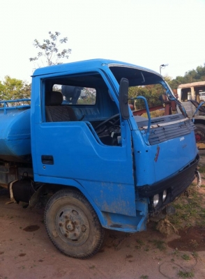 จองแล้วจากสิงห์บุรี ครับ รถบรรทุกน้ำ มิตซู 4D31  100 แรง ตามสภาพรถใช้งาน วิ่งได้