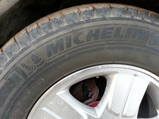 ขายล้อแม็กวีโก้พร้อมยางครับ