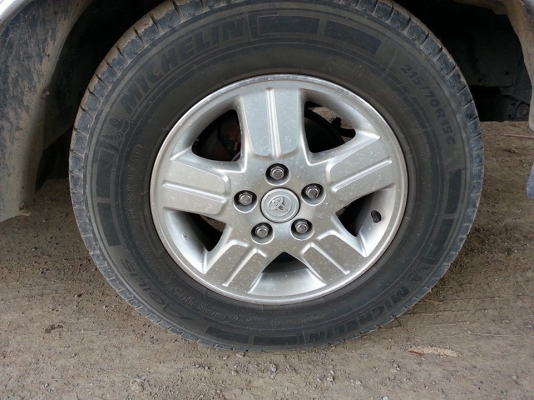 ขายล้อแม็กวีโก้พร้อมยางครับ